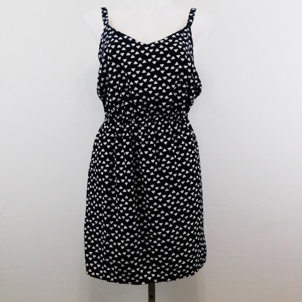 90’s BeBop Monochrome Triangle Pattern Dress